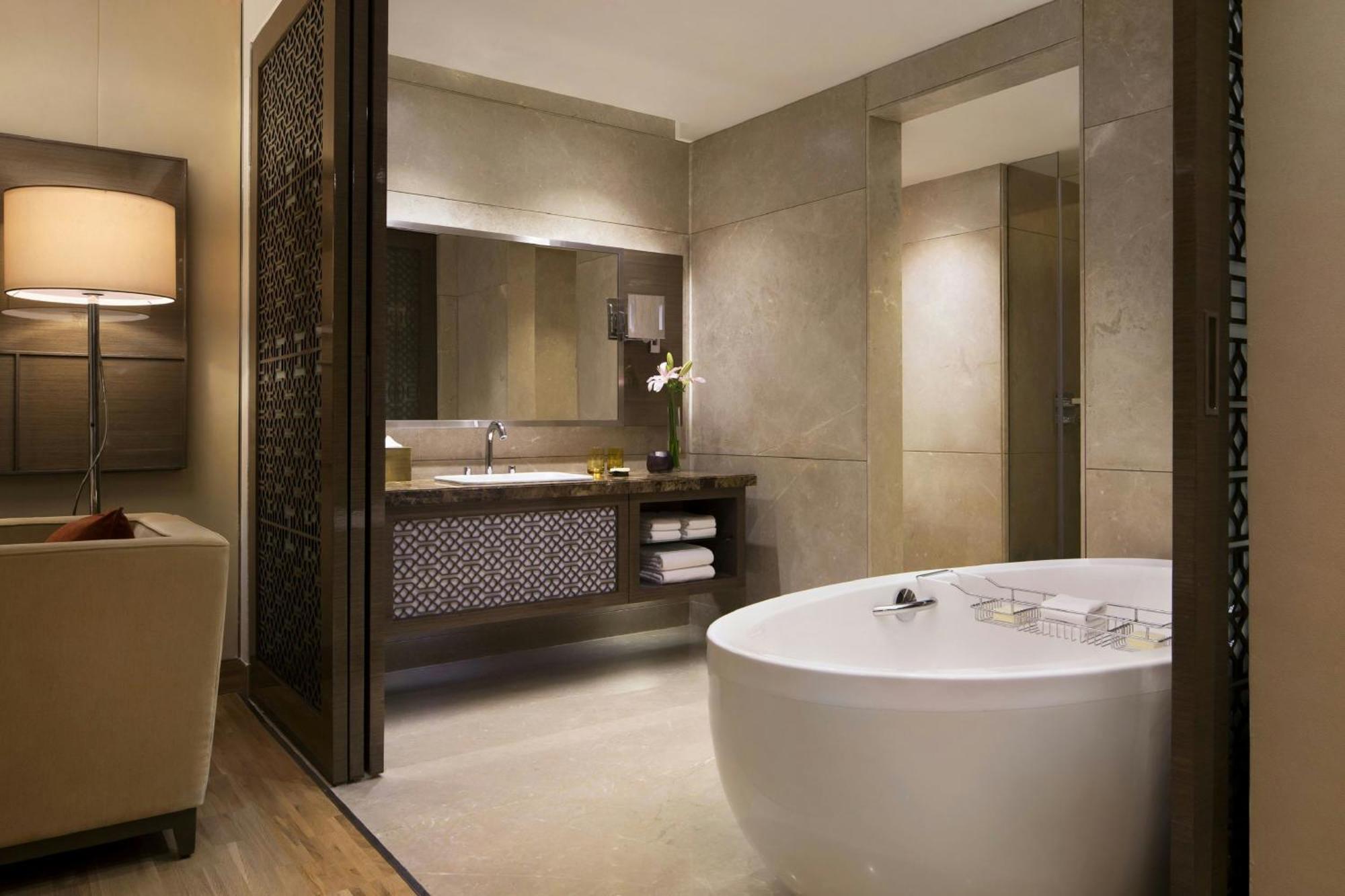 Jw Marriott Mumbai Sahar Airport — Foto’s 1